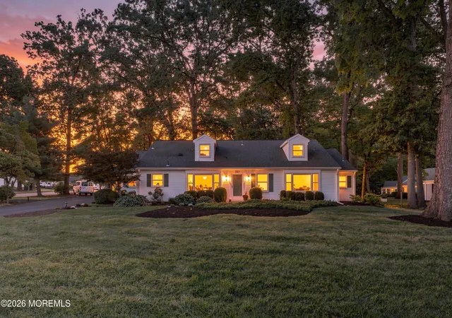 Photo 4 of Single family home for sale at 321 Sharon Way, Monroe Township, NJ 08831 | MLS# 22629225 | Listing updated on 2026-09-23