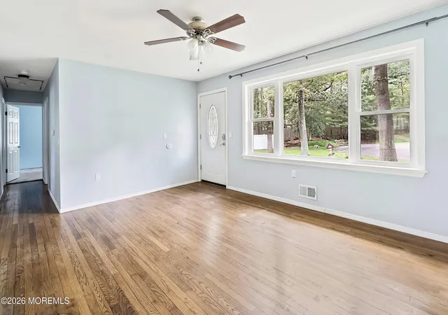 Photo 2 of Single family home for sale at 28 Murdock Pl, Jackson, NJ 08527 | MLS# 22629139 | Listing updated on 2026-09-16
