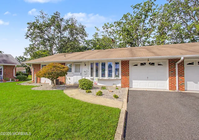 Photo 1 of Single family home for sale at 1051b Argyll Cir, Lakewood, NJ 08701 | MLS# 22629023 | Listing updated on 2026-09-23