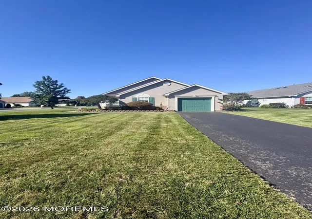 Photo 2 of Single family home for sale at 2319 Logan Ct, Toms River, NJ 08755 | MLS# 22629555 | Listing updated on 2026-09-21