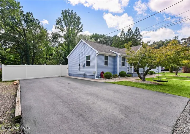 Photo 3 of Single family home for sale at 6 Soden Ln, Old Bridge, NJ 08857 | MLS# 22629087 | Listing updated on 2026-09-15