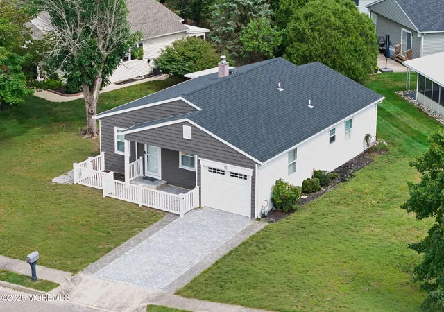Photo 1 of Single family home for sale at 15 Leighton Ct, Toms River, NJ 08757 | MLS# 22629108 | Listing updated on 2026-09-17