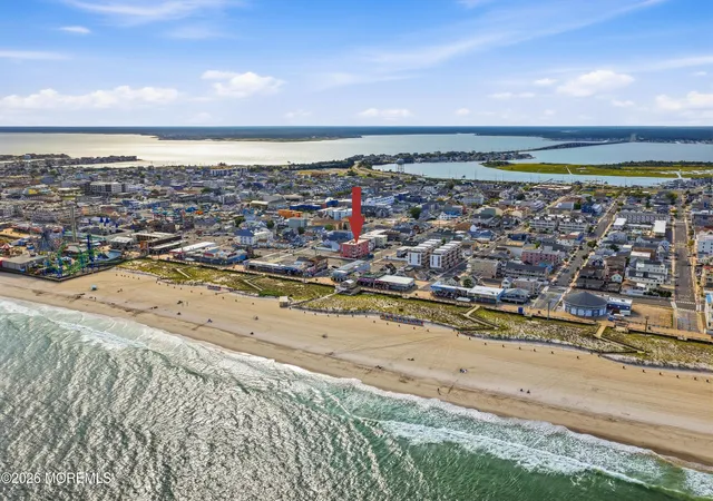 Listing Photo 5 - Condo for sale in building located at 25 Fremont Ave, Seaside Heights, NJ 08751 - Unit #1B