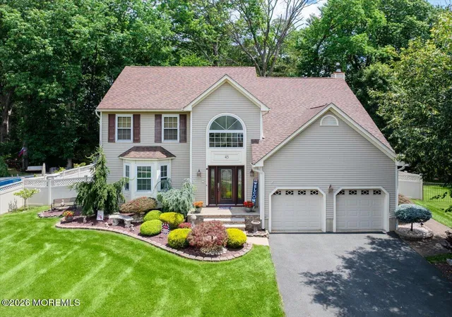Photo 3 of Single family home for sale at 45 Woodruff Dr, Matawan, NJ 07747 | MLS# 22629114 | Listing updated on 2026-09-23