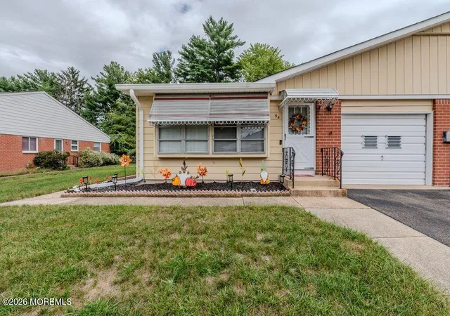 Photo 1 of Single family home for sale at 9 A Homestead Dr, Whiting, NJ 08759 | MLS# 22629858 | Listing updated on 2026-10-07