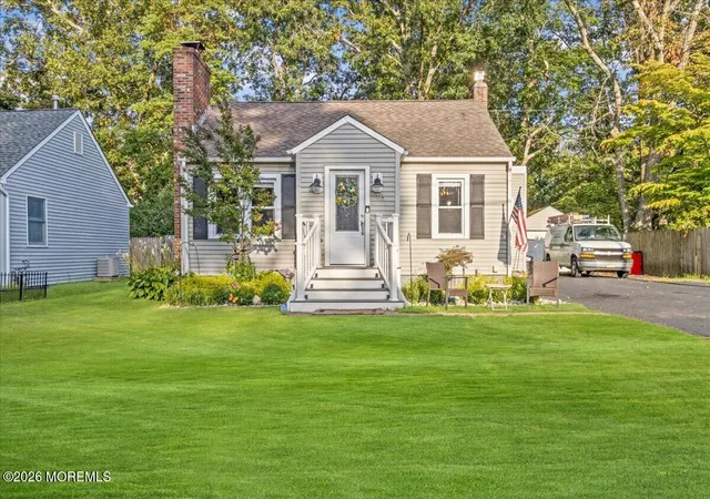 Photo 1 of Single family home for sale at 15 Chestnut St, Waretown, NJ 08758 | MLS# 22629130 | Listing updated on 2026-10-04