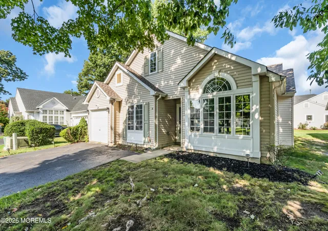 Photo 3 of Single family home for sale at 21 S Baker Dr, Jackson, NJ 08527 | MLS# 22629137 | Listing updated on 2026-09-21