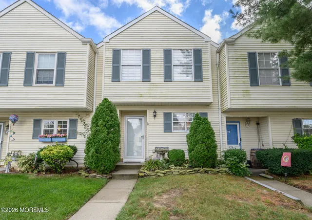 Photo 1 of Single family home for sale at 725 Darlington Dr, Old Bridge, NJ 08857 | MLS# 22629641 | Listing updated on 2026-09-28