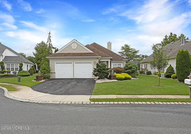 Photo 1 of Single family home for sale at 3 Clermont Ct, Manchester Township, NJ 08759 | MLS# 22630005 | Listing updated on 2026-09-22