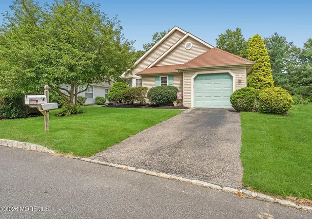 Photo 1 of Single family home for sale at 3 Strawberry Ln, Lakewood, NJ 08701 | MLS# 22629519 | Listing updated on 2026-10-06