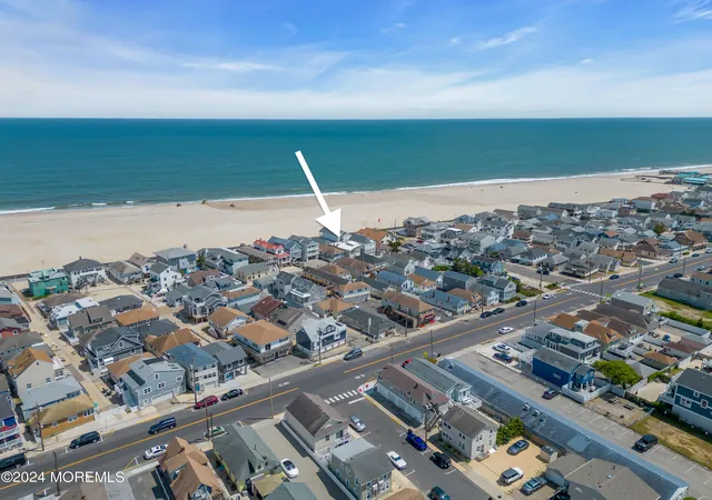 Photo 4 of Single family home for sale at 6 Danby Pl, Point Pleasant Beach, NJ 08742 | MLS# 22629298 | Listing updated on 2026-09-22