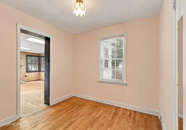 Photo 4 of Single family home for sale at 78 Clinton Ave, Eatontown, NJ 07724 | MLS# 22629187 | Listing updated on 2026-09-18