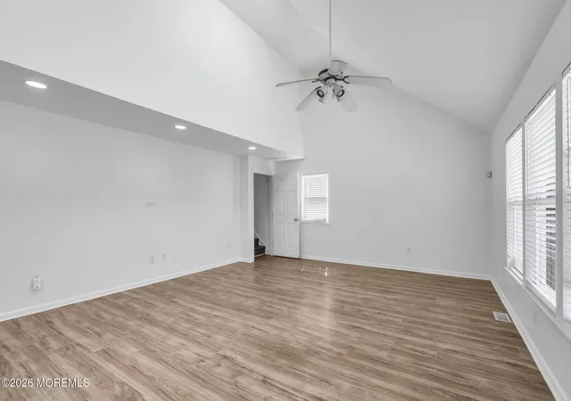 Photo 2 of Single family home for sale at 513 Harding Ave, Toms River, NJ 08753 | MLS# 22629213 | Listing updated on 2026-10-08