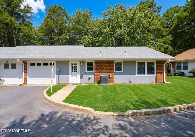 Photo 1 of Single family home for sale at 419a Chatham Ct, Lakewood, NJ 08701 | MLS# 22629911 | Listing updated on 2026-09-23