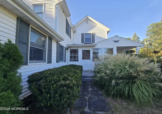 Photo 3 of Single family home for sale at 712 Holmdel Rd, Holmdel, NJ 07733 | MLS# 22629585 | Listing updated on 2026-10-04