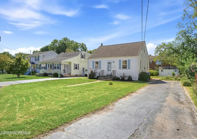 Photo 4 of Single family home for sale at 16 Eisenhower Ave, Spotswood, NJ 08884 | MLS# 22629218 | Listing updated on 2026-10-05