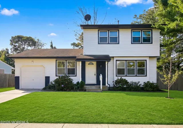 Photo 1 of Single family home for sale at 121 Lake Winnepesaukee Dr, Little Egg Harbor Twp, NJ 08087 | MLS# 22629771 | Listing updated on 2026-09-22