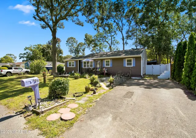Photo 3 of Single family home for sale at 303 Lawrence Dr, Lanoka Harbor, NJ 08734 | MLS# 22629279 | Listing updated on 2026-10-05