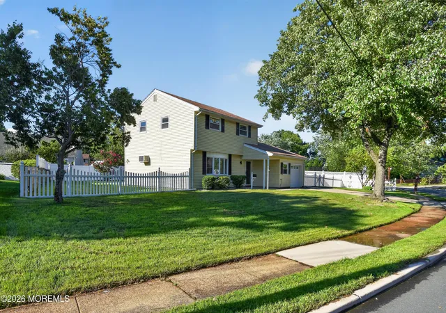 Photo 3 of Single family home for sale at 21 Monmouth St, Hazlet, NJ 07730 | MLS# 22629274 | Listing updated on 2026-10-08