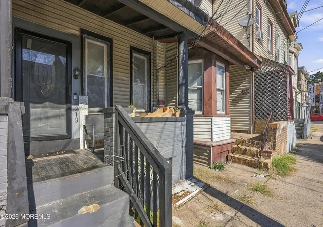 Photo 2 of Single family home for sale at 1213 Chestnut Ave, Trenton, NJ 08611 | MLS# 22629297 | Listing updated on 2026-09-16
