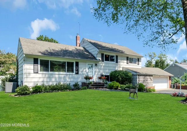 Photo 3 of Single family home for sale at 336 Summit Rd, Mountainside, NJ 07092 | MLS# 22629356 | Listing updated on 2026-09-21