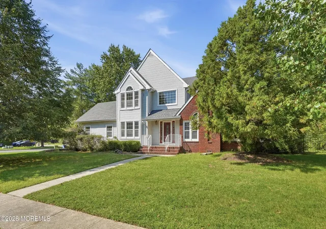 Photo 2 of Single family home for sale at 2 Oxford Ln, Eatontown, NJ 07724 | MLS# 22629446 | Listing updated on 2026-09-17