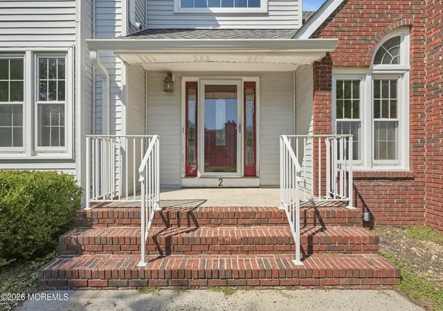 Photo 3 of Single family home for sale at 2 Oxford Ln, Eatontown, NJ 07724 | MLS# 22629446 | Listing updated on 2026-09-17