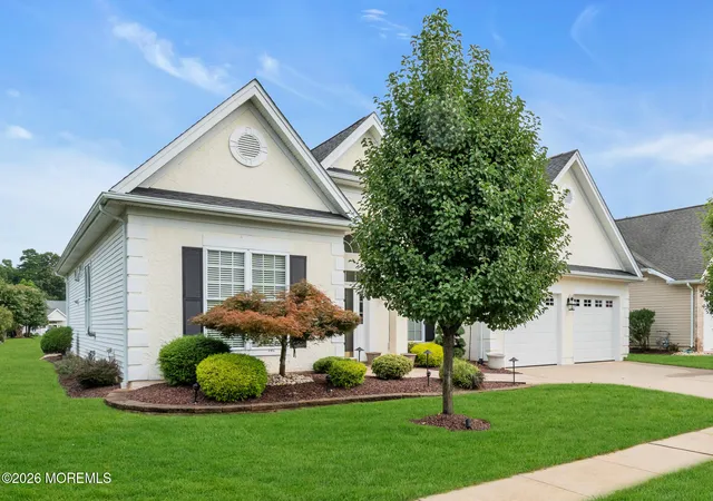 Photo 3 of Sale Pending at 4 Talister Ct, Freehold, NJ 07728 | MLS# 22629422 | Listing updated on 2026-10-05