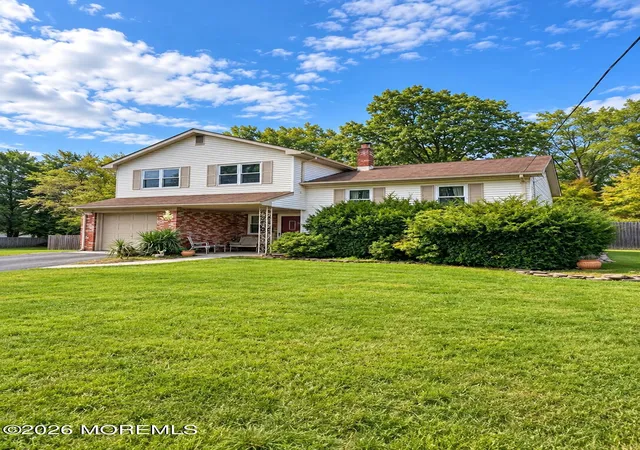 Photo 1 of Single family home for sale at 26 Chestnut Hl Rd, Howell, NJ 07731 | MLS# 22629707 | Listing updated on 2026-10-08