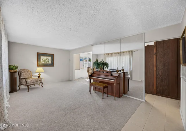 Photo 3 of Single family home for sale at 6 Elm Ave, Hazlet, NJ 07730 | MLS# 22629512 | Listing updated on 2026-09-23