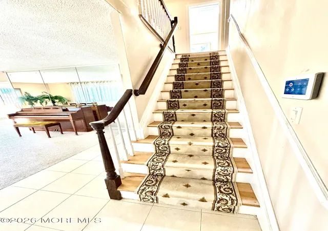 Photo 4 of Single family home for sale at 6 Elm Ave, Hazlet, NJ 07730 | MLS# 22629512 | Listing updated on 2026-09-23
