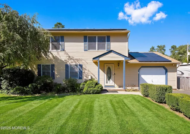 Photo 2 of Single family home for sale at 354 Veterans Blvd, Bayville, NJ 08721 | MLS# 22629724 | Listing updated on 2026-10-05