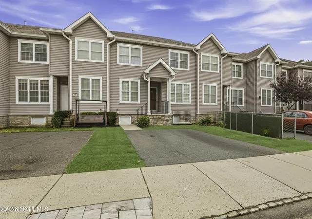 Photo 2 of Single family home for sale at 17 Stamford Hl Rd, Lakewood, NJ 08701 | MLS# 22629505 | Listing updated on 2026-09-22