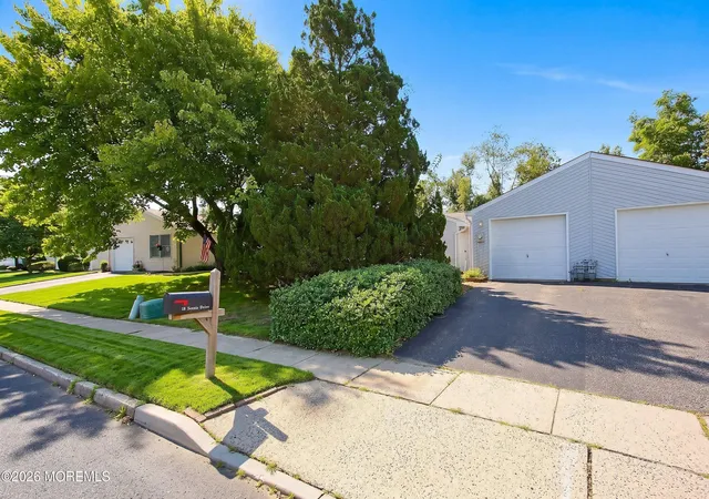 Photo 2 of Sale Pending at 18 Scenic Dr, Freehold, NJ 07728 | MLS# 22629565 | Listing updated on 2026-10-02