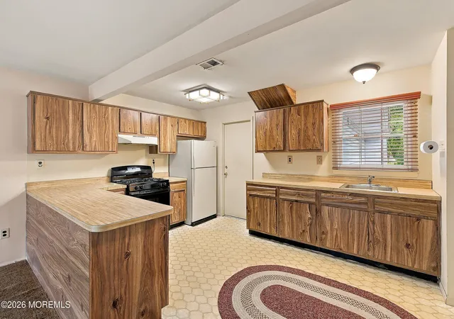 Photo 3 of Sale Pending at 18 Scenic Dr, Freehold, NJ 07728 | MLS# 22629565 | Listing updated on 2026-10-02