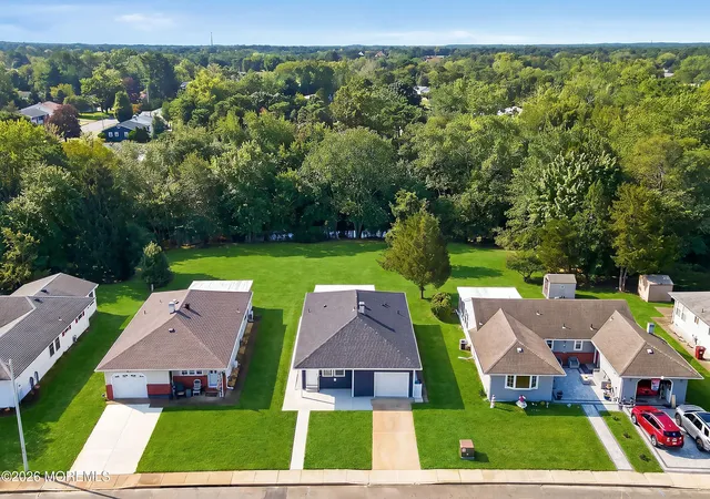 Photo 3 of Sale Pending at 23 Barbados Dr S, Toms River, NJ 08757 | MLS# 22629681 | Listing updated on 2026-10-07
