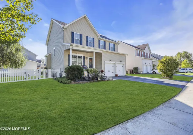 Photo 3 of Single family home for sale at 62 Bridle Path, Bayville, NJ 08721 | MLS# 22629606 | Listing updated on 2026-10-06