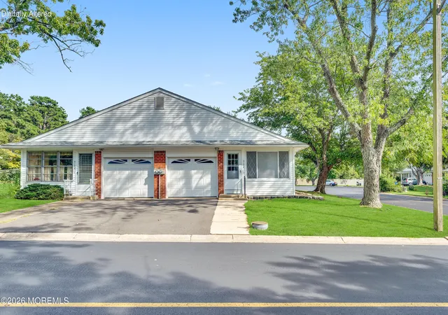 Photo 2 of Single family home for sale at 517 Lilac Ln, Whiting, NJ 08759 | MLS# 22629624 | Listing updated on 2026-09-18