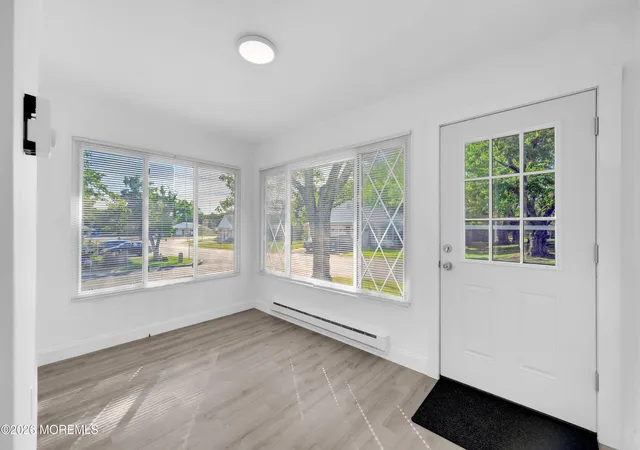 Photo 3 of Single family home for sale at 517 Lilac Ln, Whiting, NJ 08759 | MLS# 22629624 | Listing updated on 2026-09-18