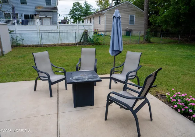 Photo 13 of Single family home for sale at 129 Spray Ave, Beachwood, NJ 08722 | MLS# 22629636 | Listing updated on 2026-10-12