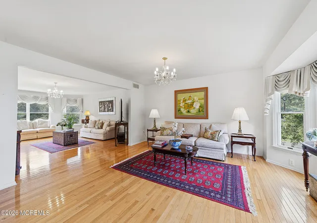 Photo 4 of Single family home for sale at 1 Launcelot Ln, Monroe Township, NJ 08831 | MLS# 22630028 | Listing updated on 2026-10-05