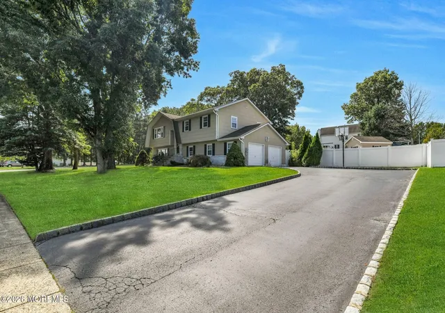 Photo 2 of Single family home for sale at 700 Merrimac Way, Brick, NJ 08724 | MLS# 22629827 | Listing updated on 2026-09-22