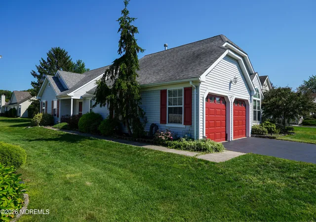 Photo 4 of Single family home for sale at 2476 Spring Hl Dr, Toms River, NJ 08755 | MLS# 22629722 | Listing updated on 2026-10-15