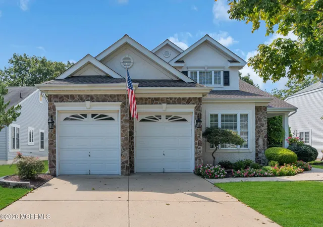Photo 1 of Single family home for sale at 18 Spyglass Dr, Jackson, NJ 08527 | MLS# 22629715 | Listing updated on 2026-09-23