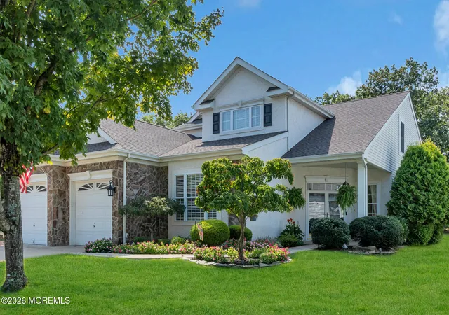 Photo 2 of Single family home for sale at 18 Spyglass Dr, Jackson, NJ 08527 | MLS# 22629715 | Listing updated on 2026-09-23