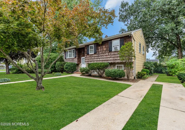 Photo 2 of Single family home for sale at 1100 5th Avenue, Toms River, NJ 08757 | MLS# 22630073 | Listing updated on 2026-09-30