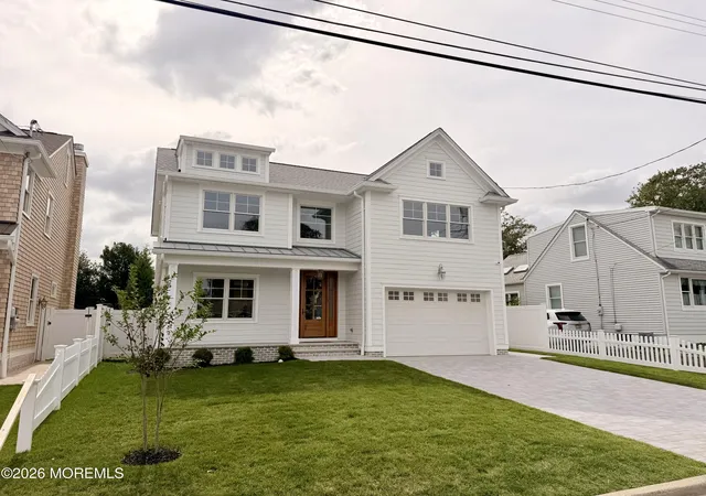 Photo 2 of Single family home for sale at 650 Delaware Ave, Point Pleasant Boro, NJ 08742 | MLS# 22630287 | Listing updated on 2026-09-29