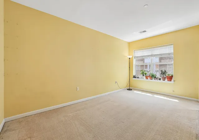 Listing Photo 4 - Condo for sale in building located at 368 Rector St, Perth Amboy City, NJ 08861 - Unit #419