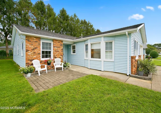Photo 3 of Single family home for sale at 150 Lions Head Blvd S, Brick, NJ 08723 | MLS# 22630057 | Listing updated on 2026-09-28