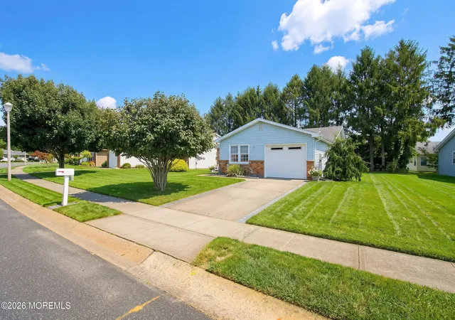 Photo 3 of Single family home for sale at 150 Lions Head Blvd S, Brick, NJ 08723 | MLS# 22630057 | Listing updated on 2026-09-28